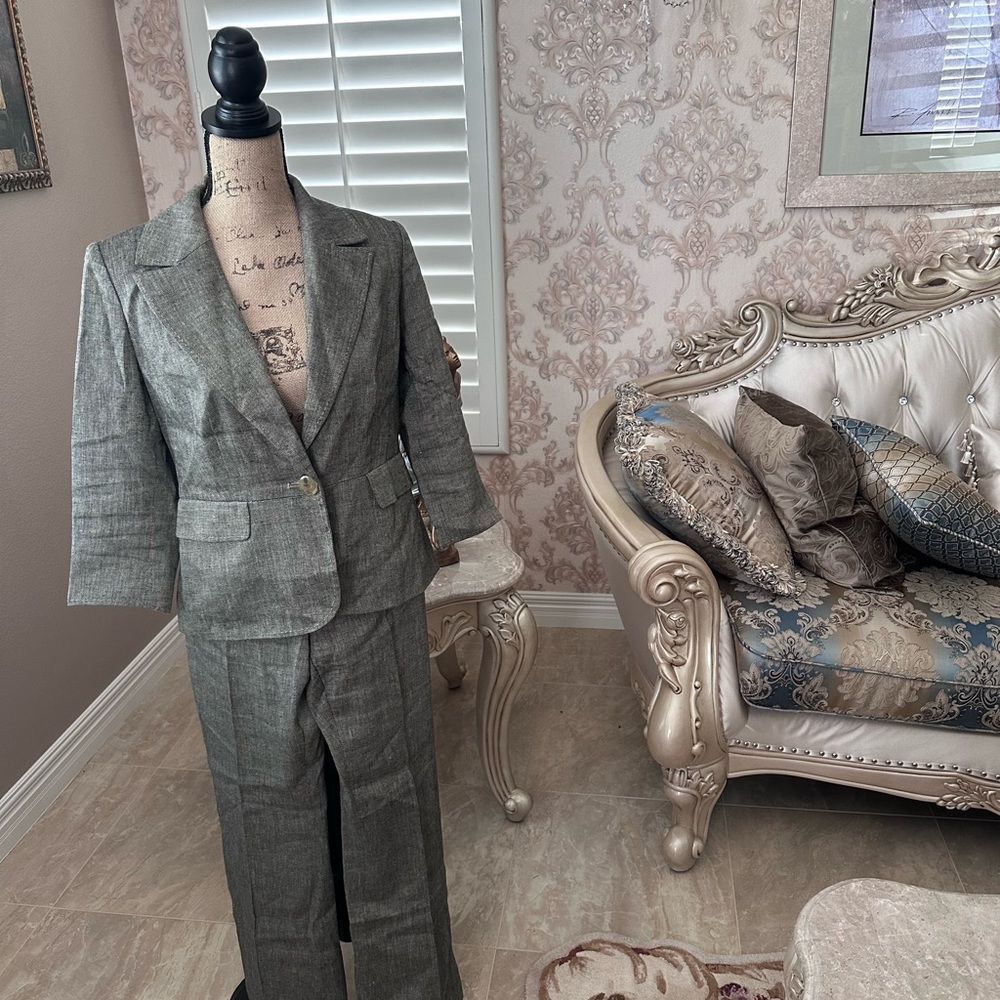 Grace gray pantsuit pant size 4 coat size 6